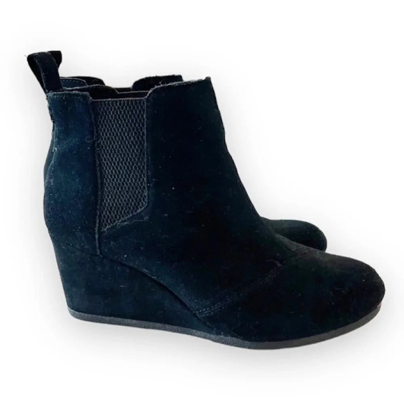Toms Black Suede Pull-on Wedge Boots Women’s Size 9 One for One Winter FLAW Read - Picture 1 of 12